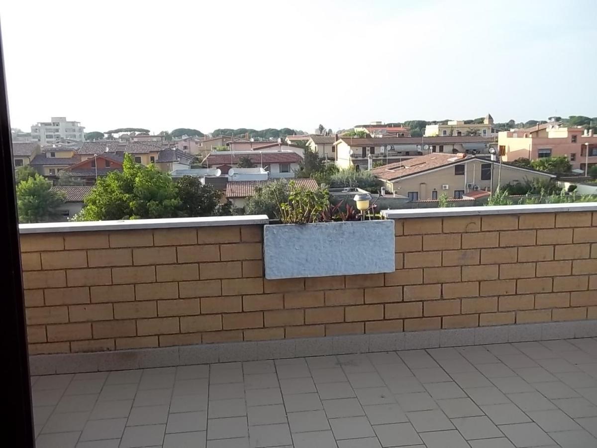 Modular King Suite - Intera Suite Vicino Aeroporto E Fiera Di Roma Фьюмичино Экстерьер фото