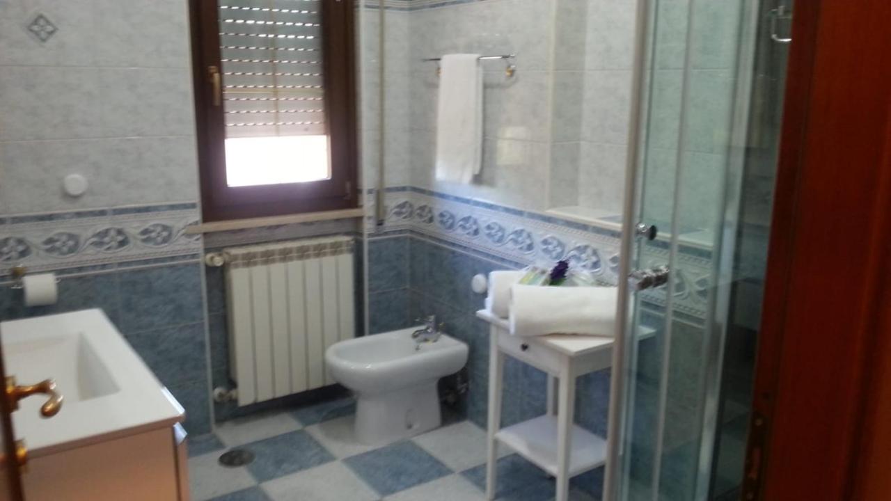 Modular King Suite - Intera Suite Vicino Aeroporto E Fiera Di Roma Фьюмичино Экстерьер фото