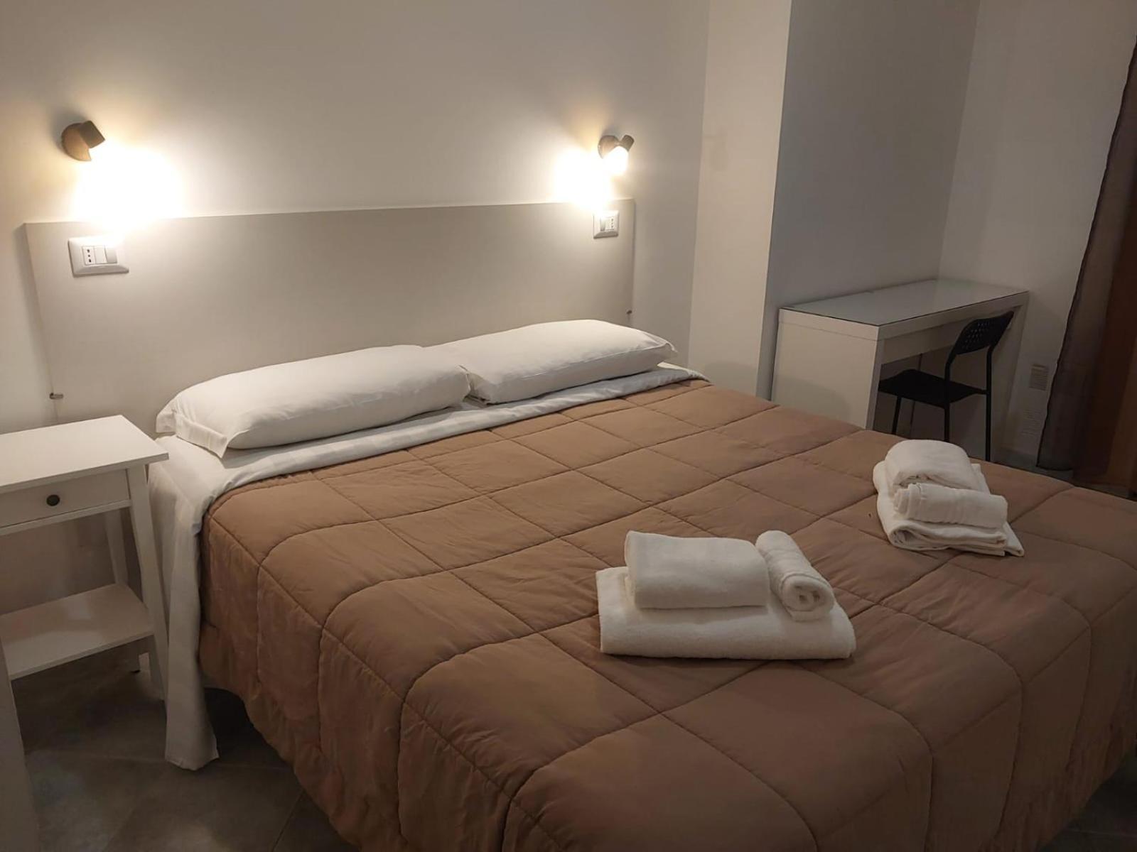 King Suite - Intera Suite Vicino Aeroporto E Fiera Di Roma Фьюмичино Экстерьер фото